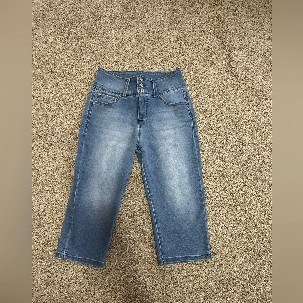 Curve Appeal High-Rise Cropped Jeans – Women’s Size 8/29 - Picture 1 of 4
